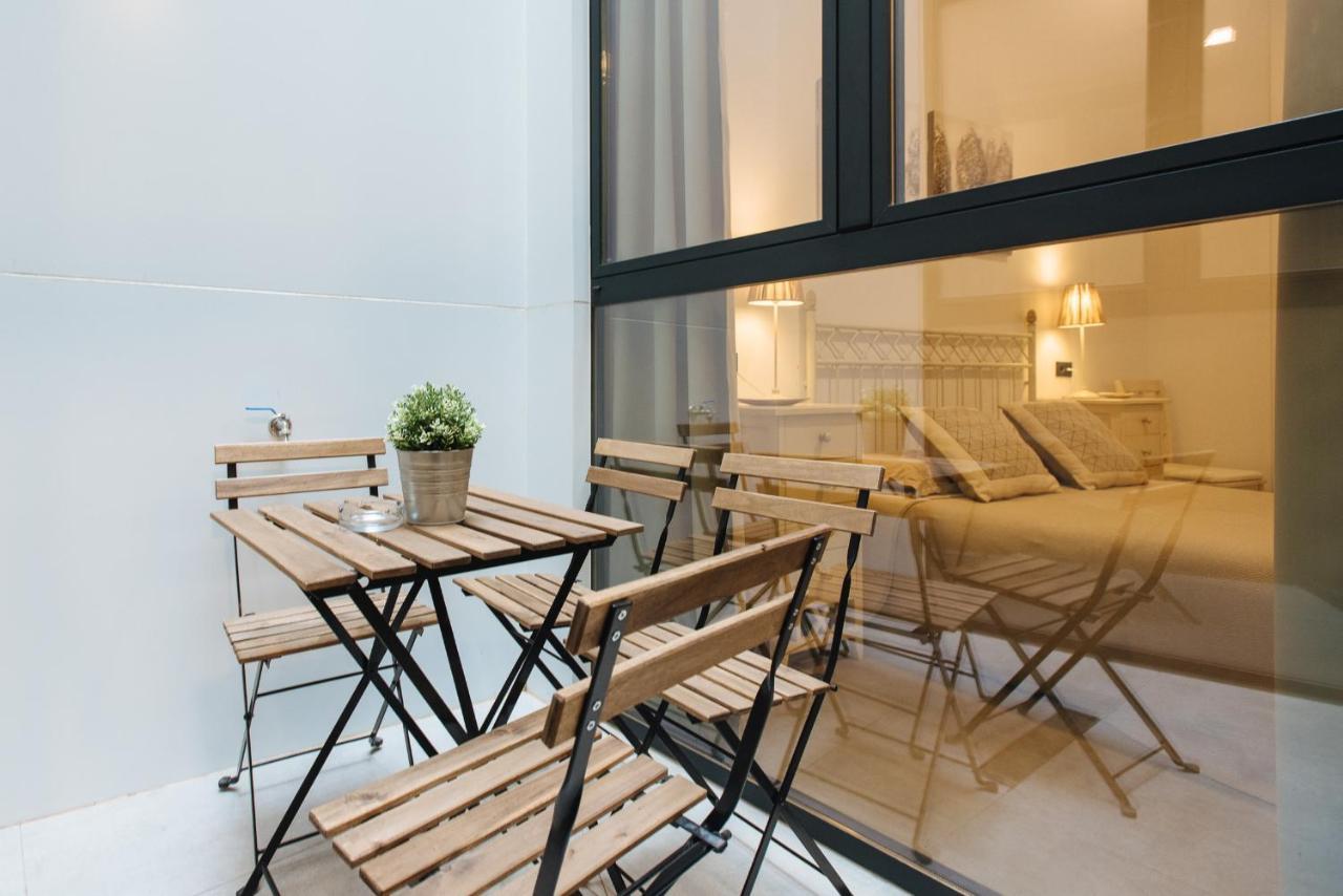 Apartamento Centrico En La Calle Cruz Verde, 10 Севиля Екстериор снимка